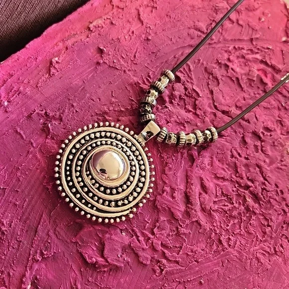 Traditional Beautiful Oxidized Silver Leather  Strap Necklace - Picture 11 of 13